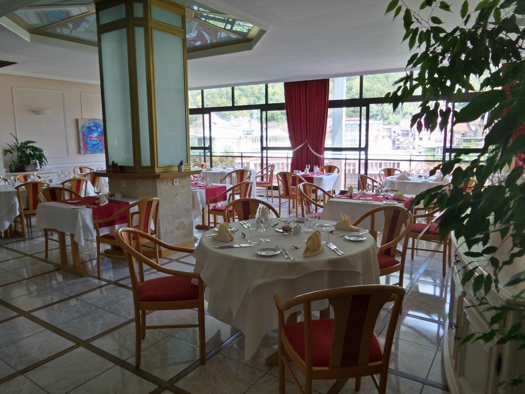 Jura Hotel Restaurant Le Panoramic Saint-Claude Exteriér fotografie